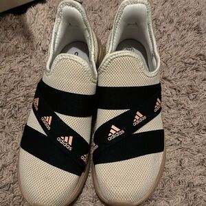 Adidas cloud foam comfort shoes!